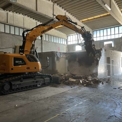 Pasticceria industriale demolizione interna